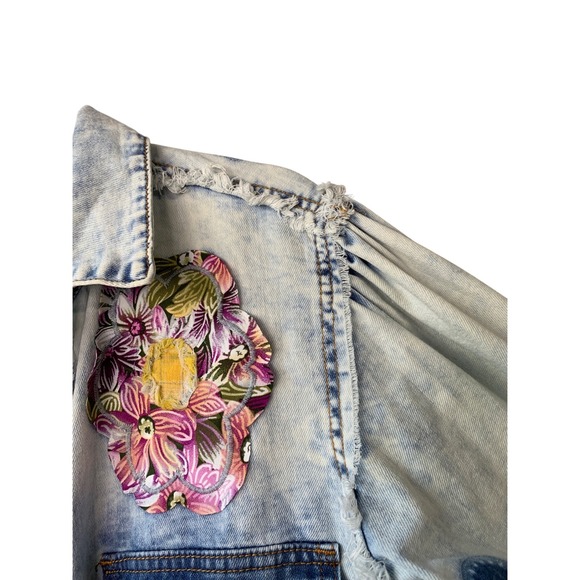 POL Denim Jacket Size S‎ Blue Acid Wash Floral Applique Embroidered Distressed - Picture 4 of 10